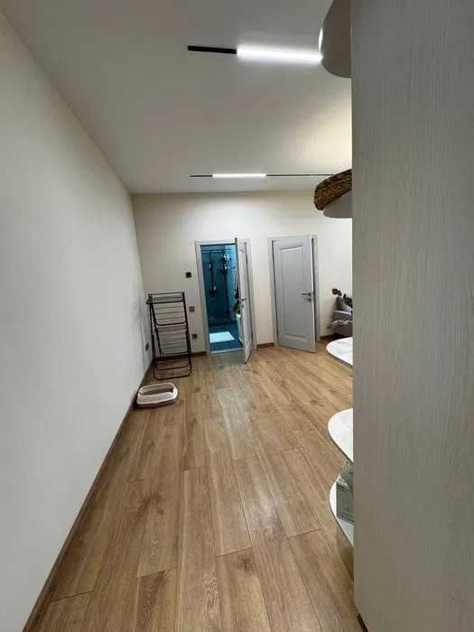 АРЕНДА срочно 2х ком квартира на Сайраме, Максим Горький БИЙ