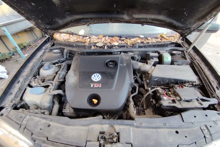 Contact cu cheie Volkswagen VW Golf 2002 1.9 TDI MT (101 hp)