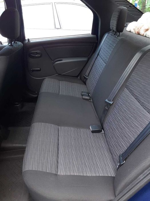 Vand Dacia Logan 1.2 Preferance 2011 Unic proprietar 94.000 km