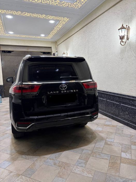 TOYOTA Land Cruiser Twin Turbo. Вариантга хам берилади