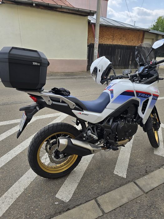 Honda transalp 750