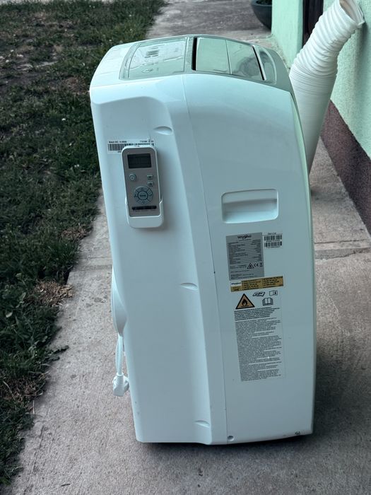 Aparat aer conditionat whirlpool  pacw212co