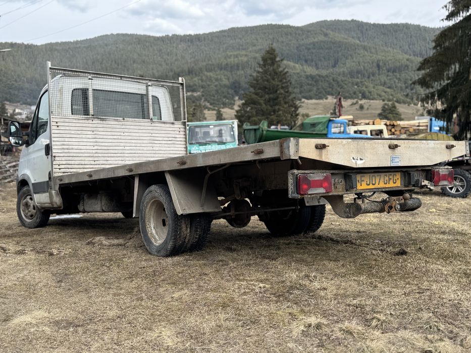 Бус IVECO dayli 35c15