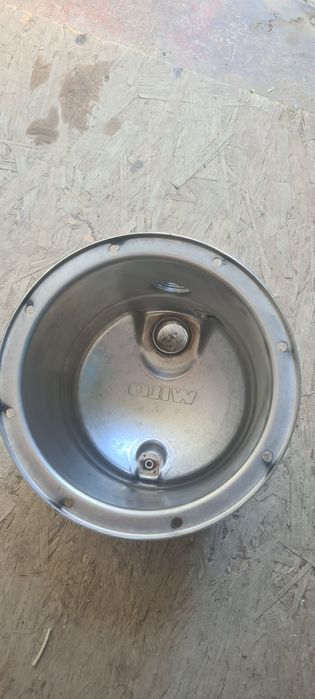 Крышка от насоса