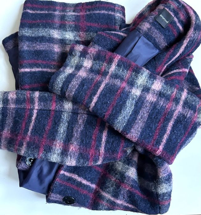 Карирано хубаво палте