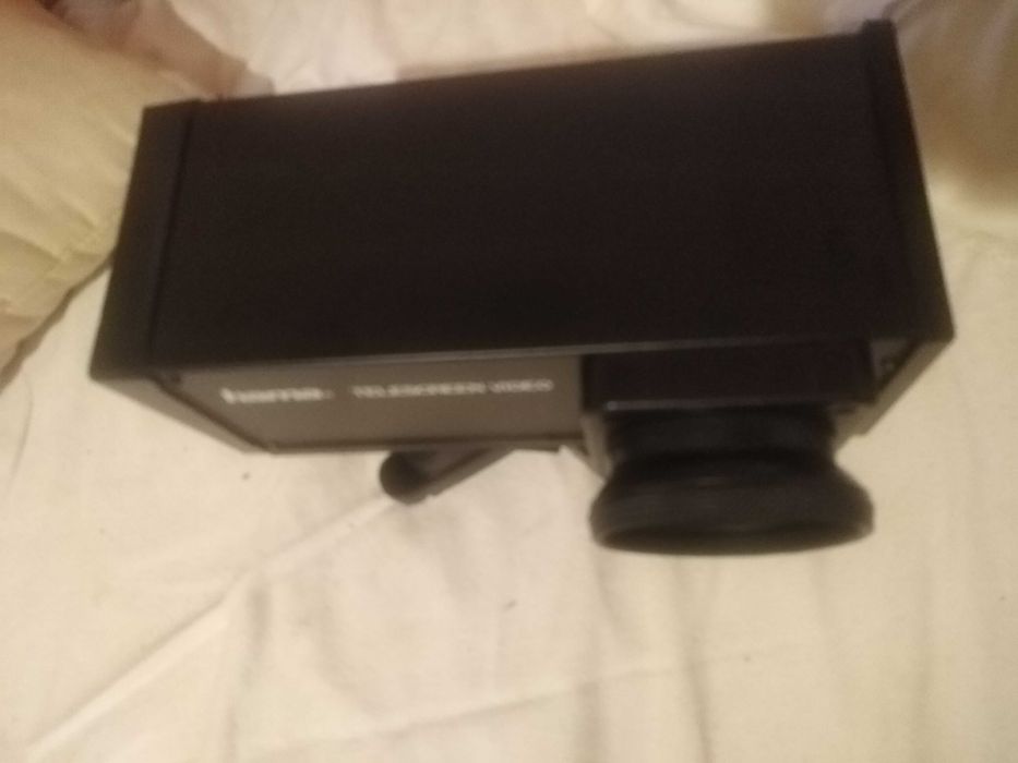 Dispozitiv optic de transfer pelicula film pe digital sau caseta video