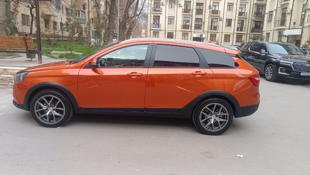 Лада Веста Кросс 18. .