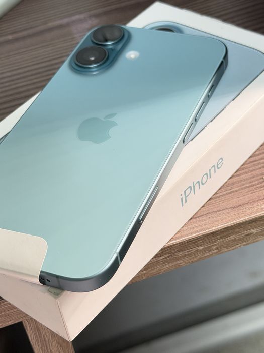 Абсолютно новый 16й iphone торга нет