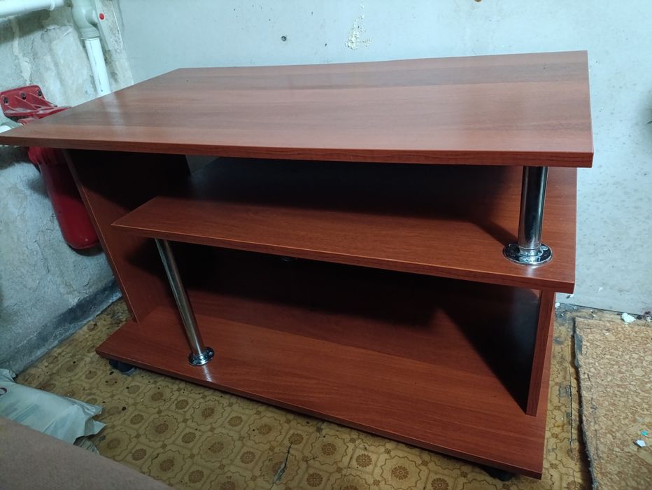 Журнальный столик