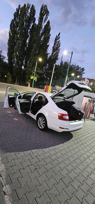 SKODA Octavia 2015 — imagine 5