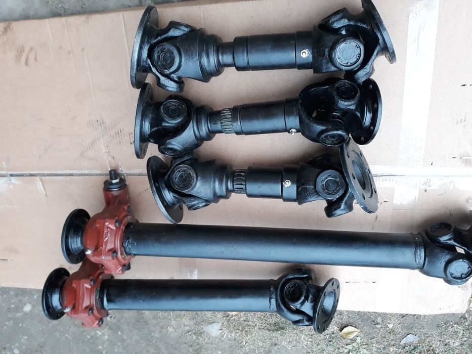 Set Cardane TAF  pret 4300 lei setul nou orce model