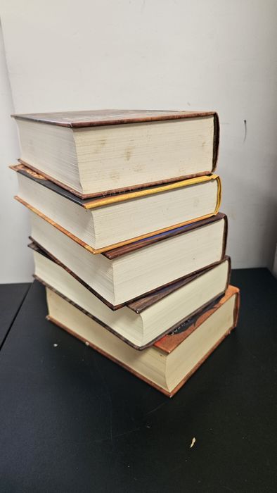 Vand set Gheata si foc/Urzeala tronurilor/Game of thrones, de G Martin