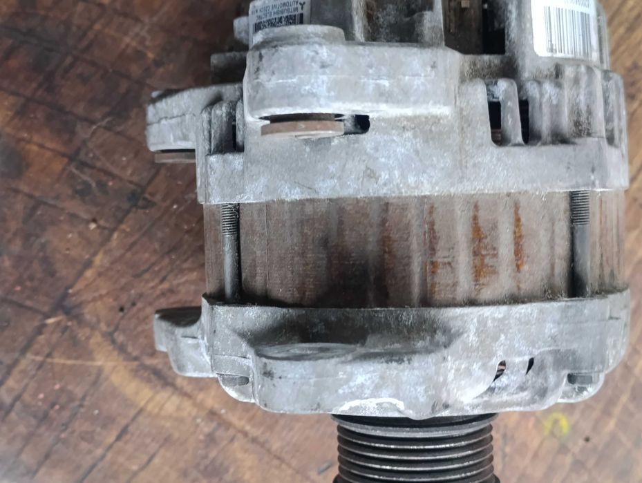 Динамо, алтернатор Рено Дачия / Scenic, Megan Duster - 82009605**