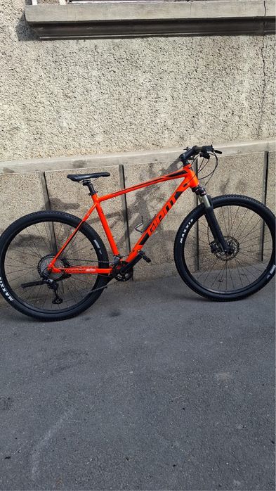 Vand MTB Hardtail Giant Terrago XC roti pe 29“ 12 Viteze
