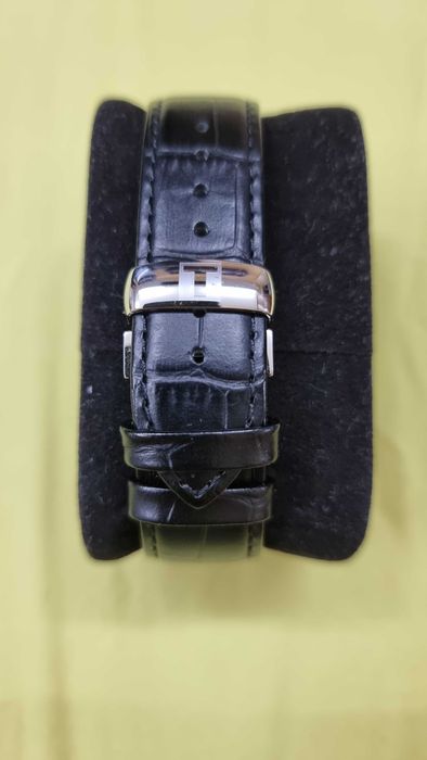 Швейцарски часовник Tissot Tradition