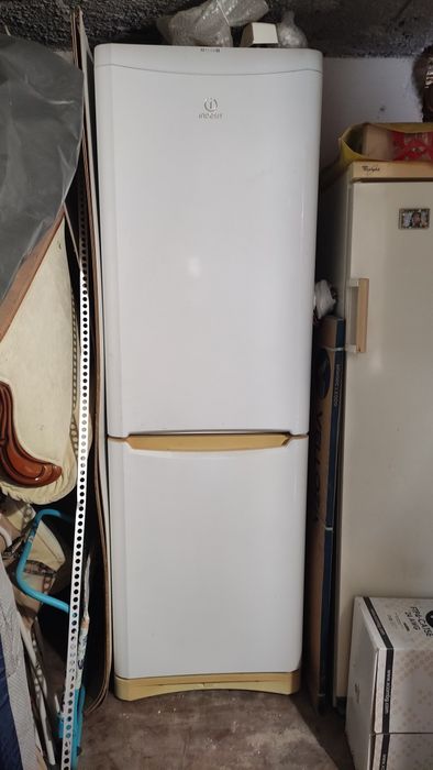 Хладилник indesid