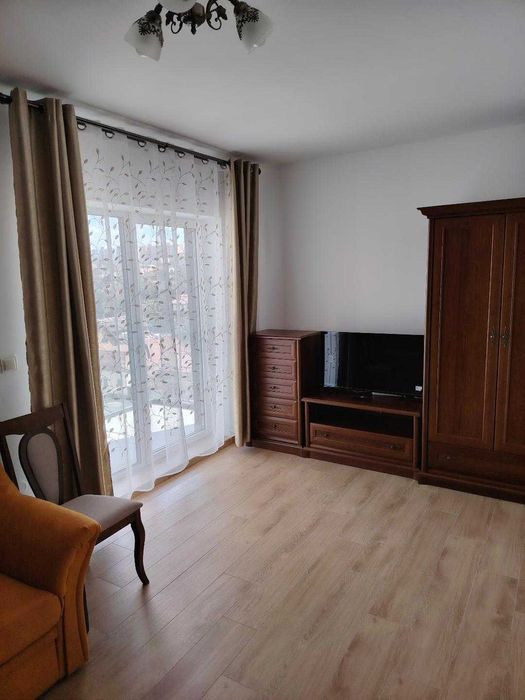 Ofer pentru inchiriere apartament cu 2 camere Piata Garii