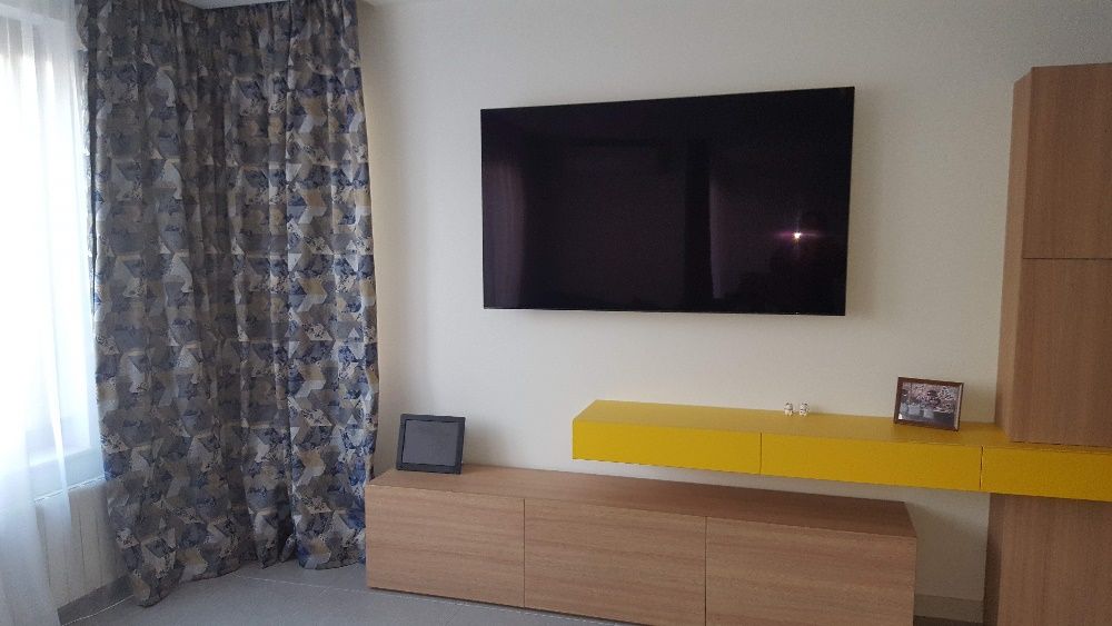 Нови стилни плътни завеси