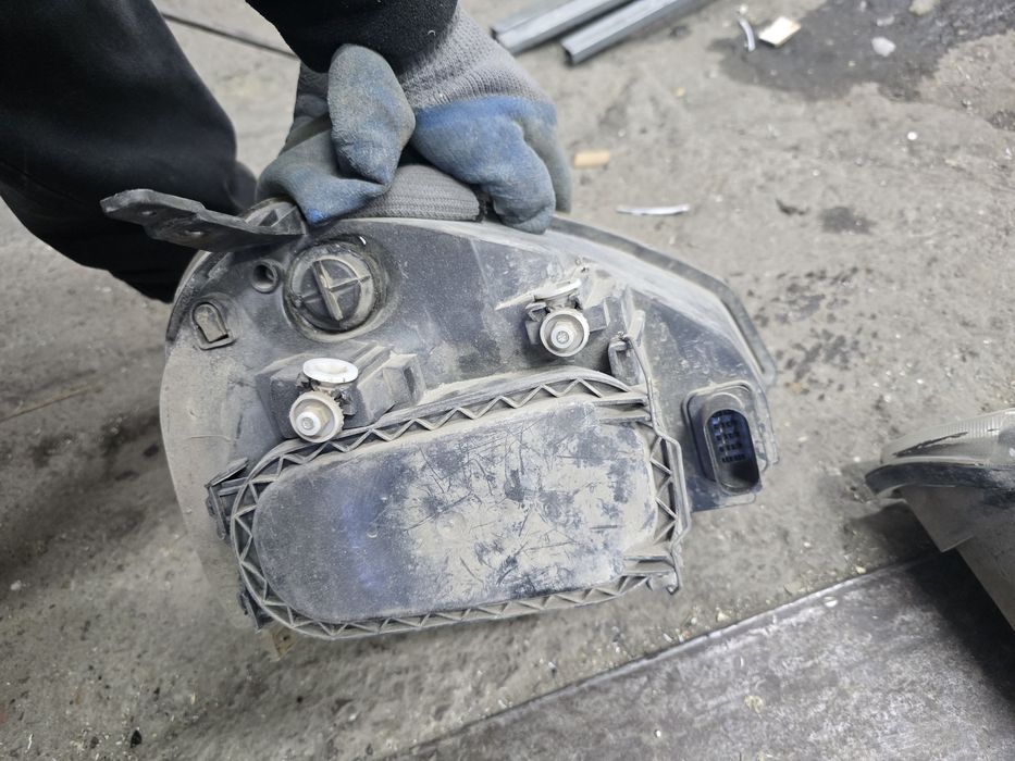 Продам фары на приору