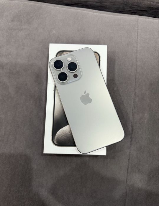 Iphone 15 pro 82% 256gb