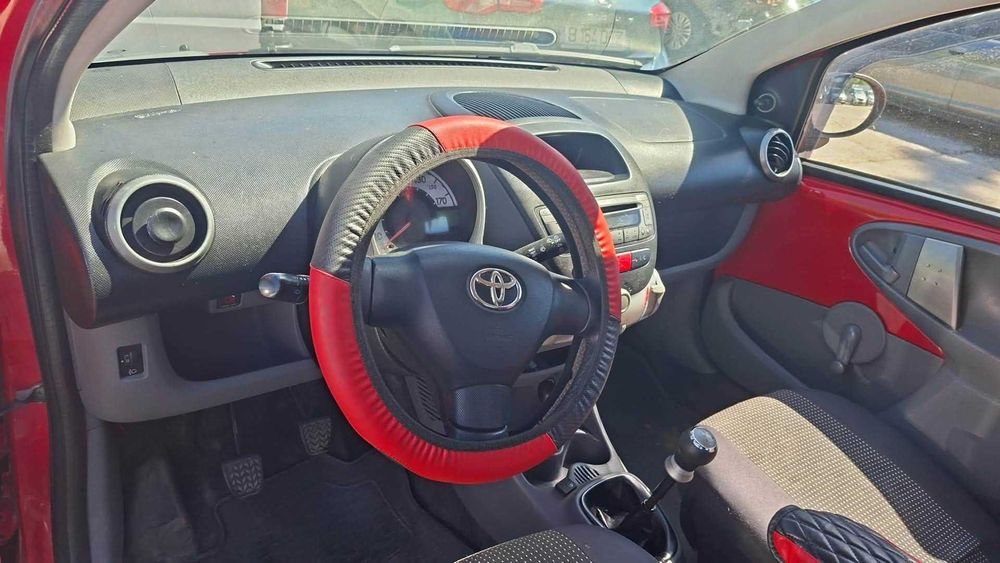 Dezmembrez Toyota Aygo 1.0 Benzina DIN 2008 - 1KR-FE