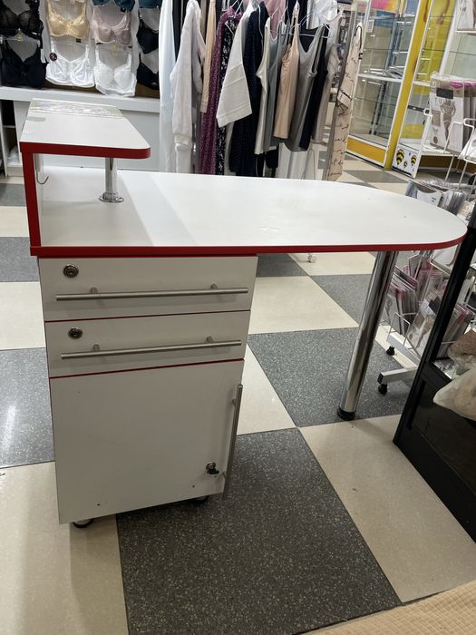 Продам мебель для отдела