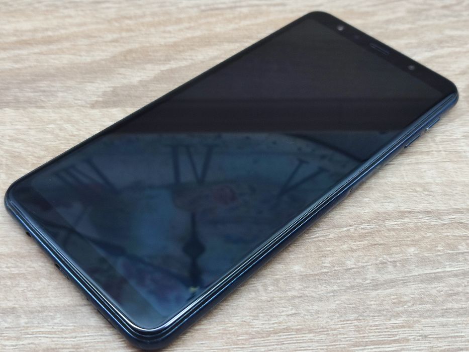 Samsung Galaxy A7 (2018) 64GB 4GB RAM Blue IMPECABIL oferta 299 lei