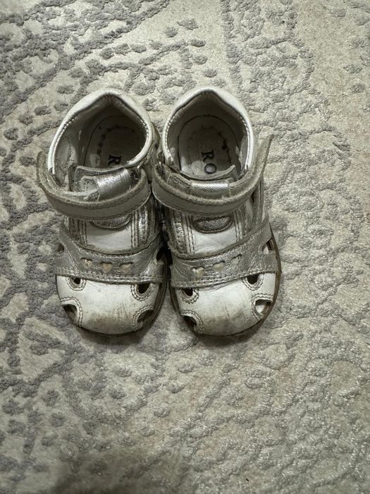 Обуви детские.  .