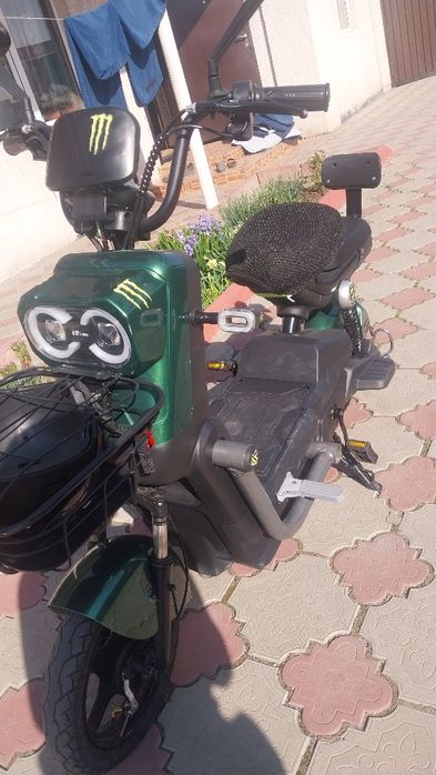 Продам танк зеленый