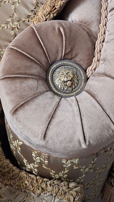 Продам диван производство,,Италия,,