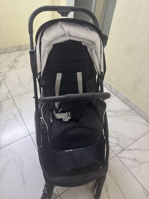 Коляска прогулочная