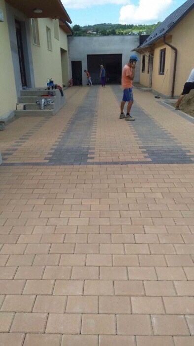 Amenajari spati verzi si pavaje !