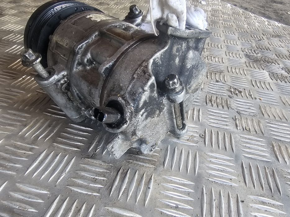 Compresor AC Opel Corsa D 1.0 benzina cod 55701200