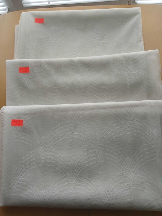 Продавам пердета