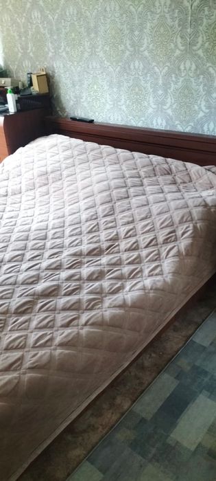 Продам 2-х спальную кровать