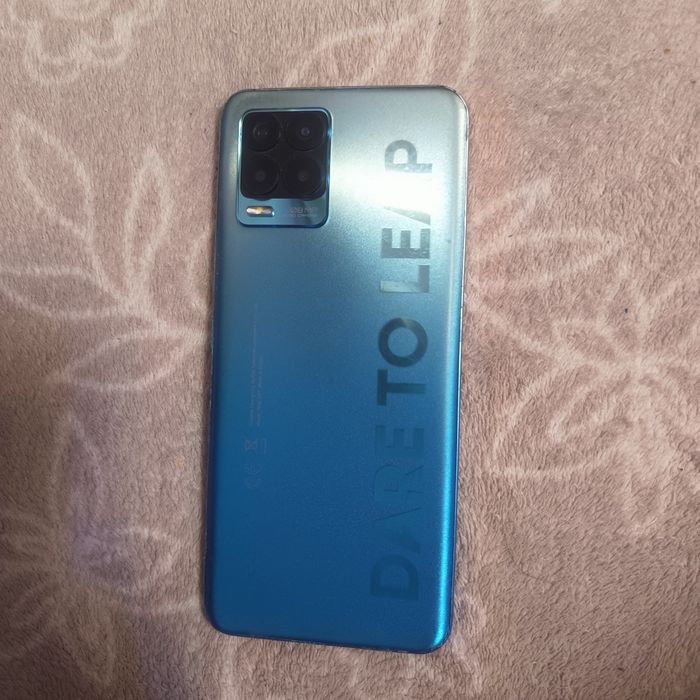 Real me 8 pro телефон