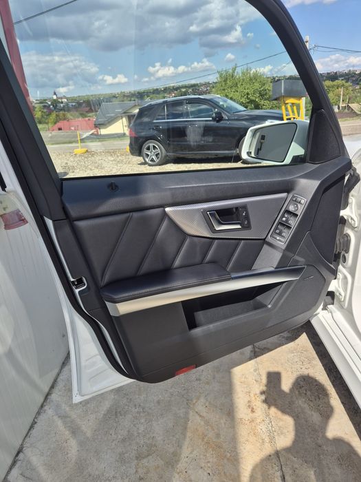 Mercedes Benz GLK 2.2 d 204cp euro5 pachet AMG an 2014