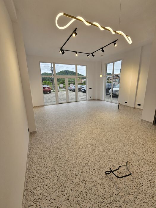 Spatiu Comercial de Inchiriat