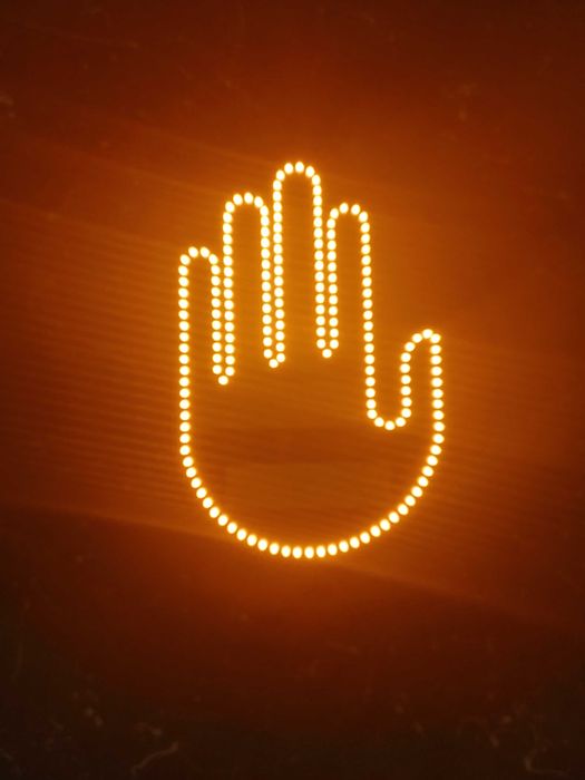 ЛЕД  ЛАМПА ЗА ЖЕСТОВЕ, знак за автомобил, СРЕДЕН ПРЪСТ  с Дистанционно