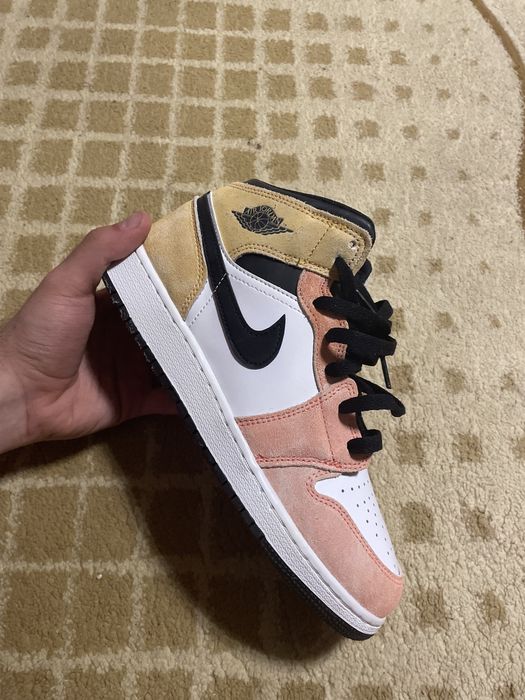 jordan 1 mid SE ,noi fără etichetă