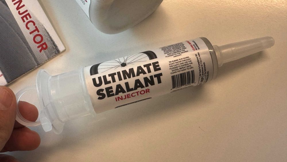 SILCA Tubeless Sealant - 500 ml + Sealant Injector