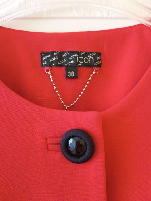 Плащ женский,  цвет коралл