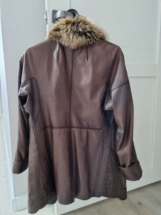 Продам кожаную куртку.