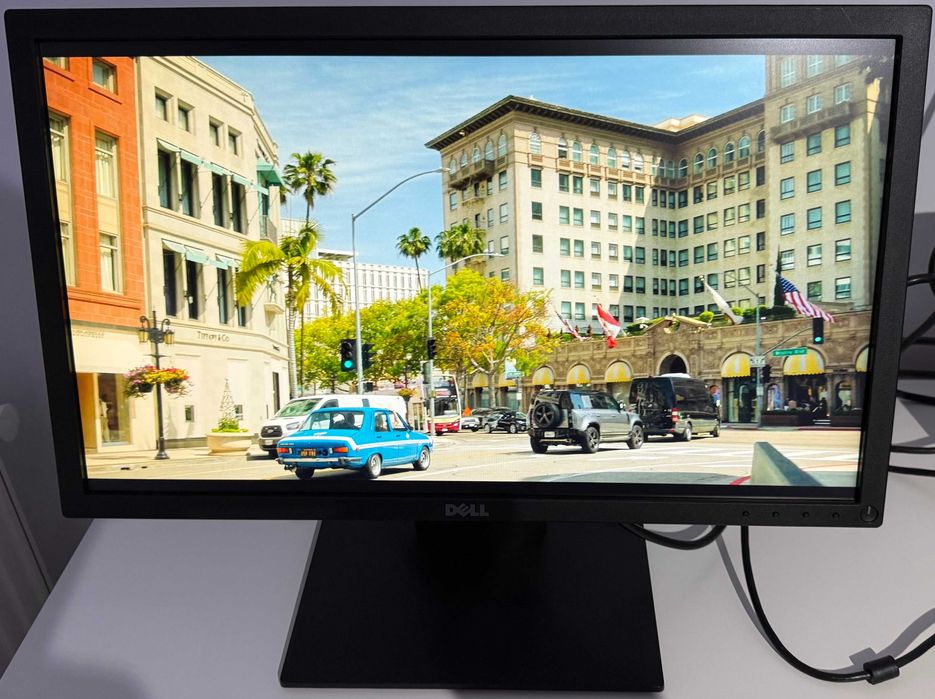 Display Monitor Dell E2216Hf 22" / 46cm 1920x1080 Full HD 60 Hz Wide