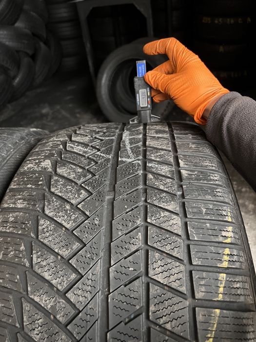 2 anvelope iarna 315/40/21 , Continental !