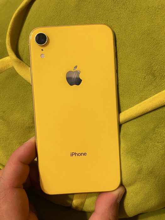 iPhone XR Yellow 64 GB