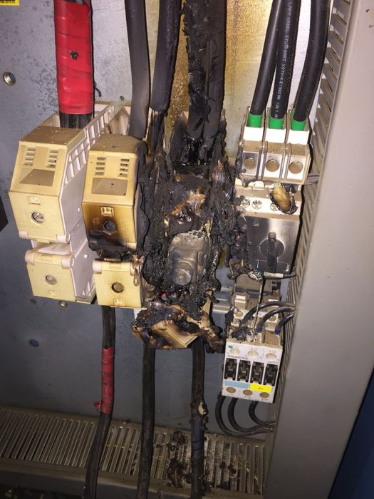 Монтаж электропроводки. Электрик