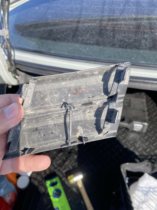 Заглушка бампера Камри 70 оригинал