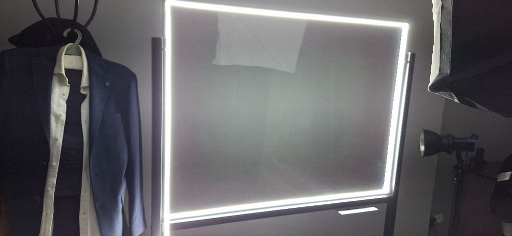 Lightboard - неоновая доска