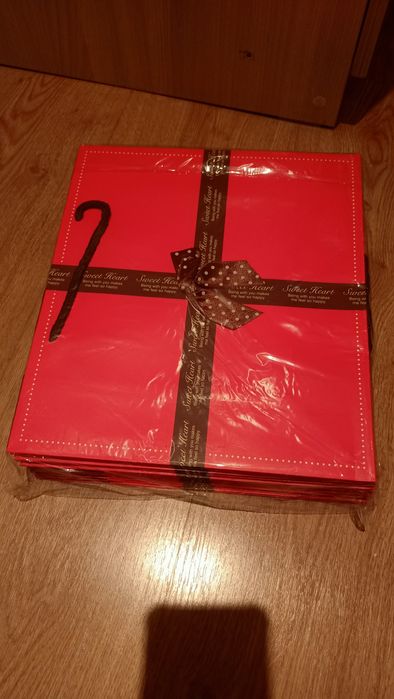 Подарочные пакеты в упаковке